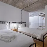 Glamorous 3Bdr Apartment In City Center By Lovelystay
