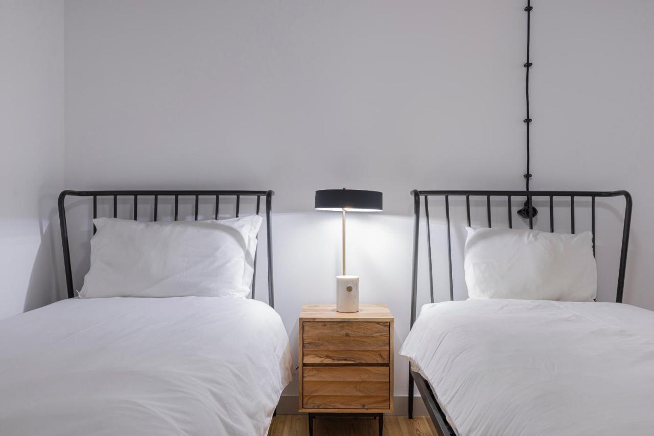 Glamorous 3bdr In Center By Lovelystay Apartamento Lisboa